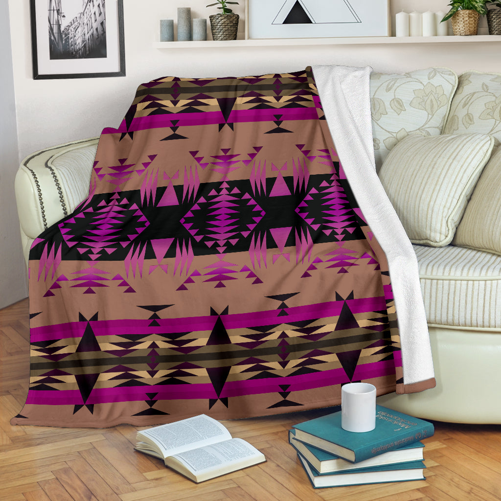 Between the Mountains Berry Blanket - Modern Style