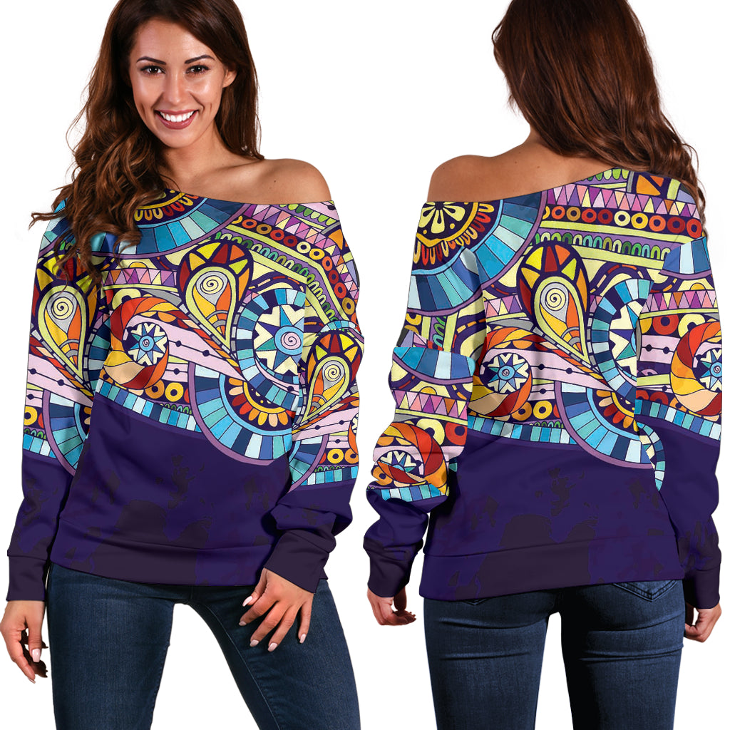 Hip Vibrations Off Shoulder