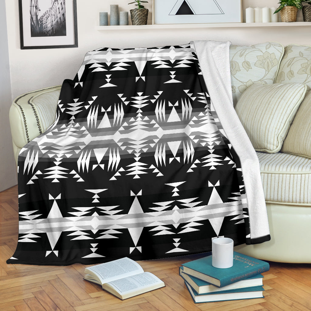 Between the Mountains Black and White Blanket - Modern Style