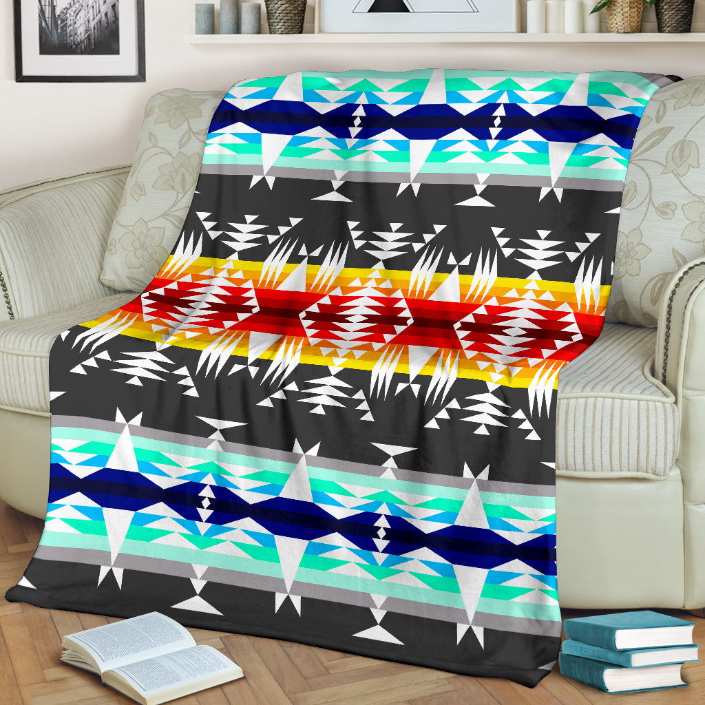 Between the Mountains Gray Blanket - Modern Style