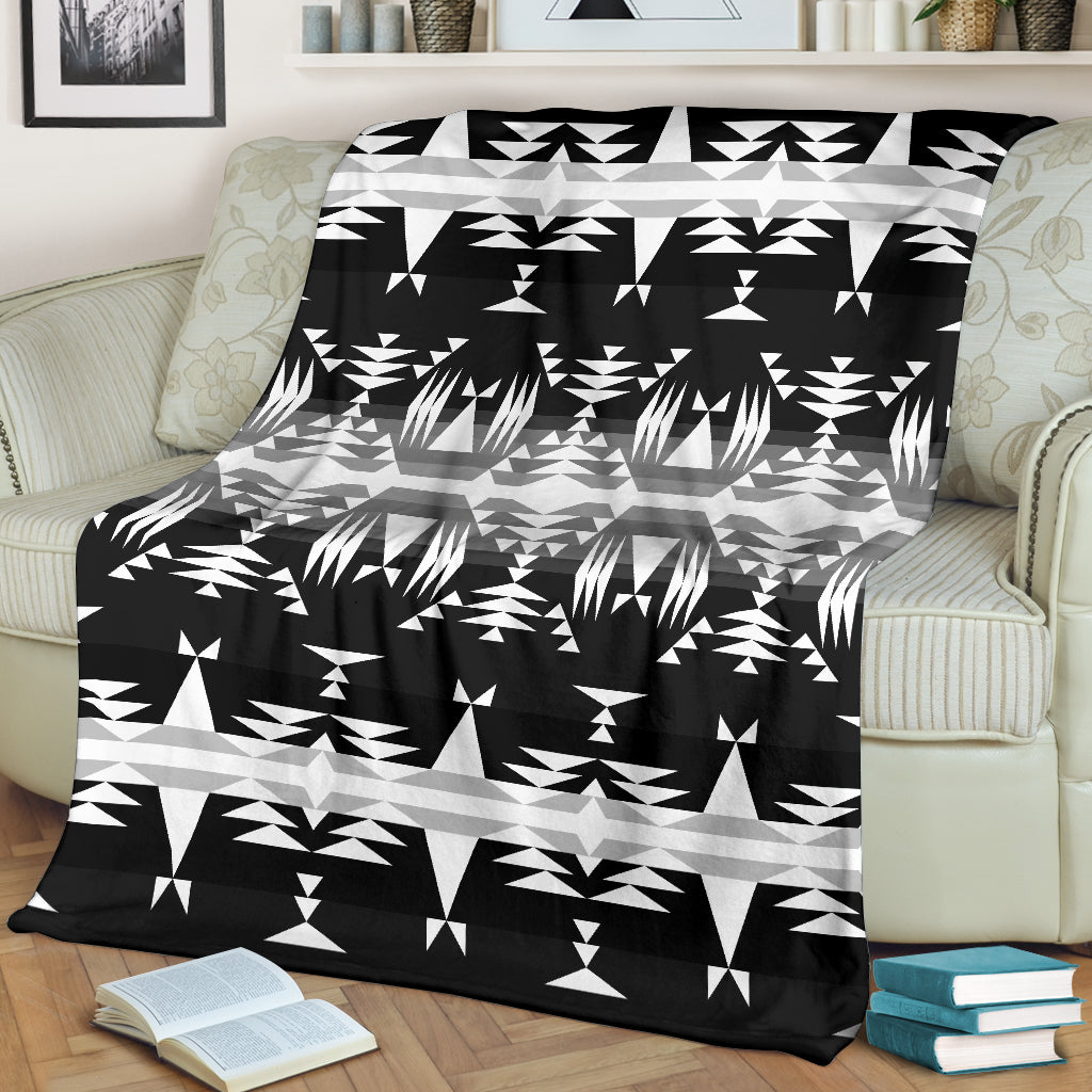 Between the Mountains Black and White Blanket - Modern Style