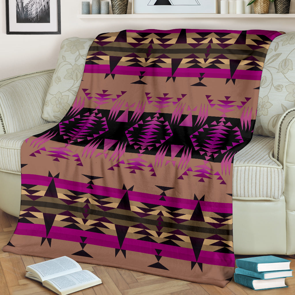 Between the Mountains Berry Blanket - Modern Style