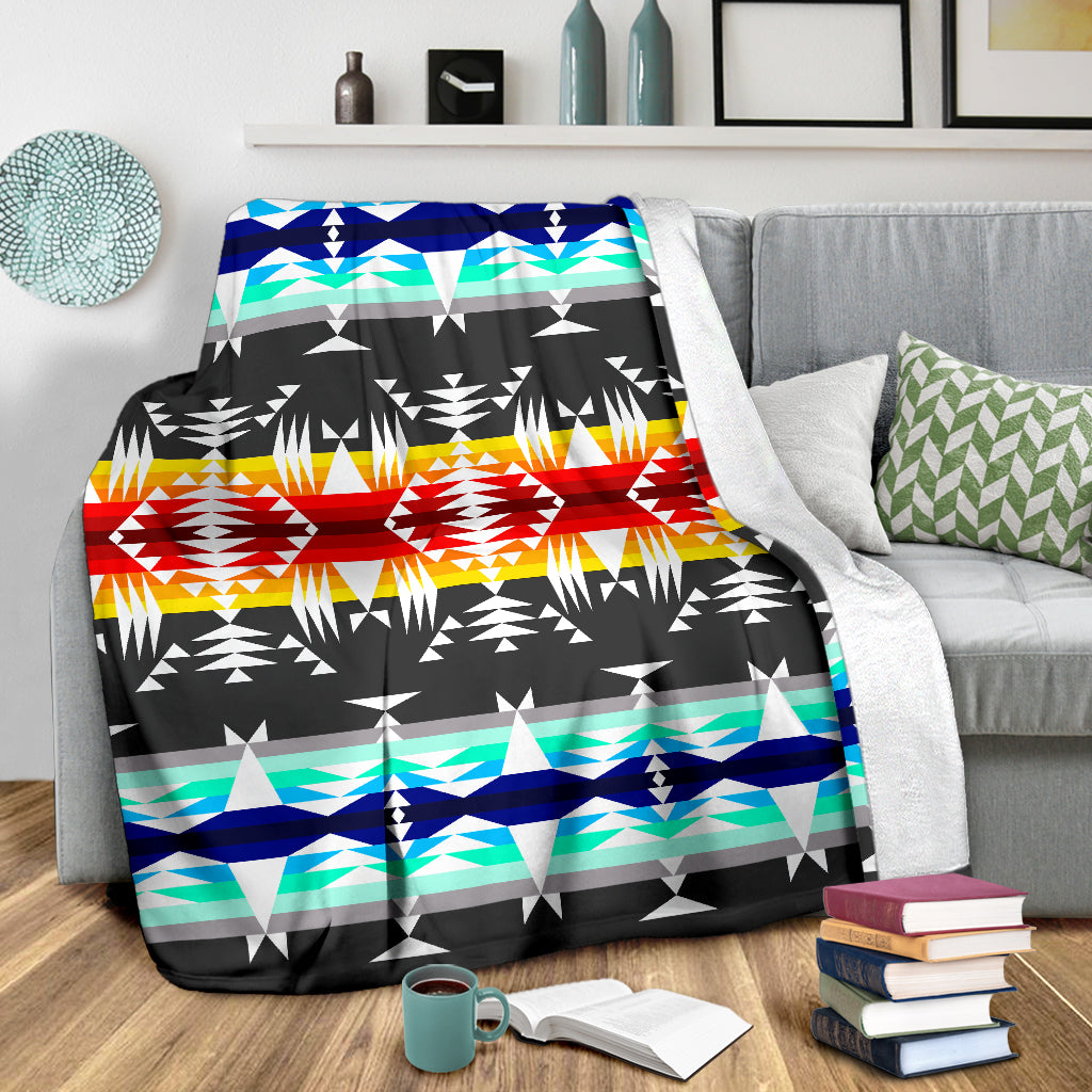 Between the Mountains Gray Blanket - Modern Style