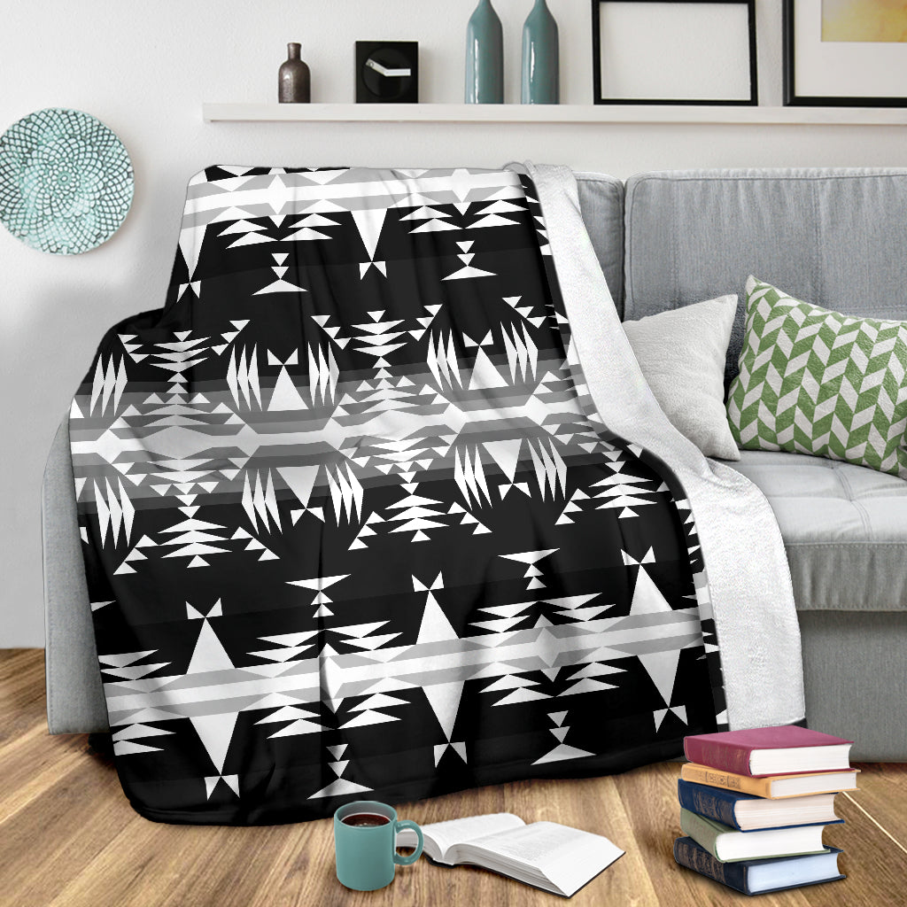 Between the Mountains Black and White Blanket - Modern Style